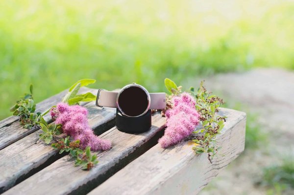 Can Smart Watches Effectively Monitor Blood Oxygen Levels for Health Tracking?